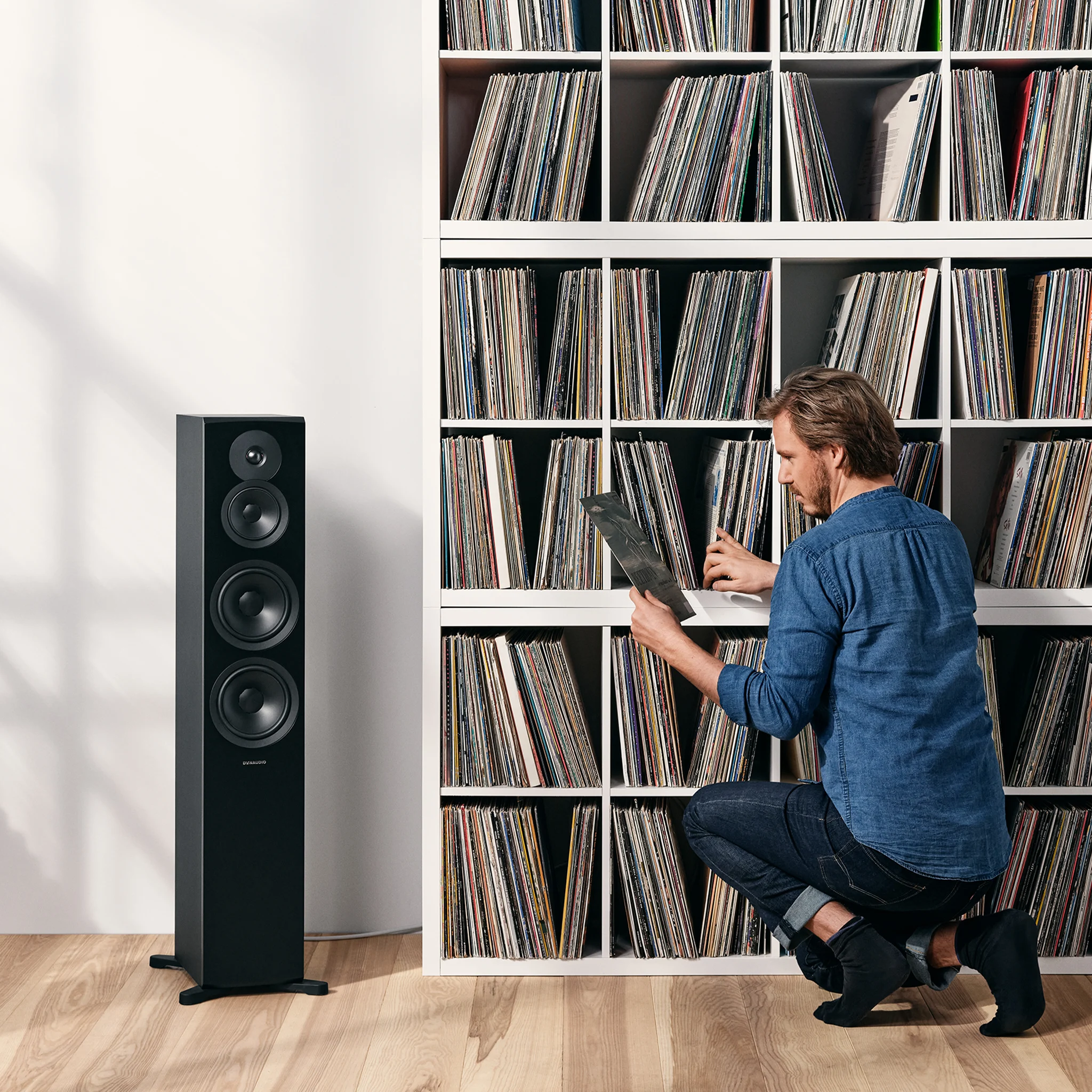 Dynaudio Emit 50 — kwadratowy