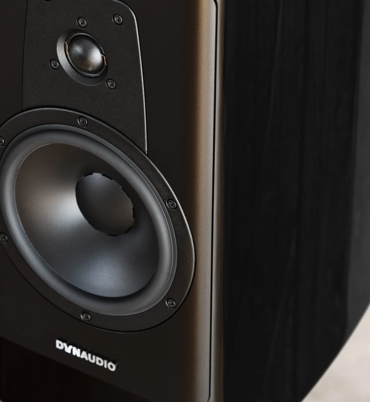 Dynaudio Contour 20i — kwadratowy