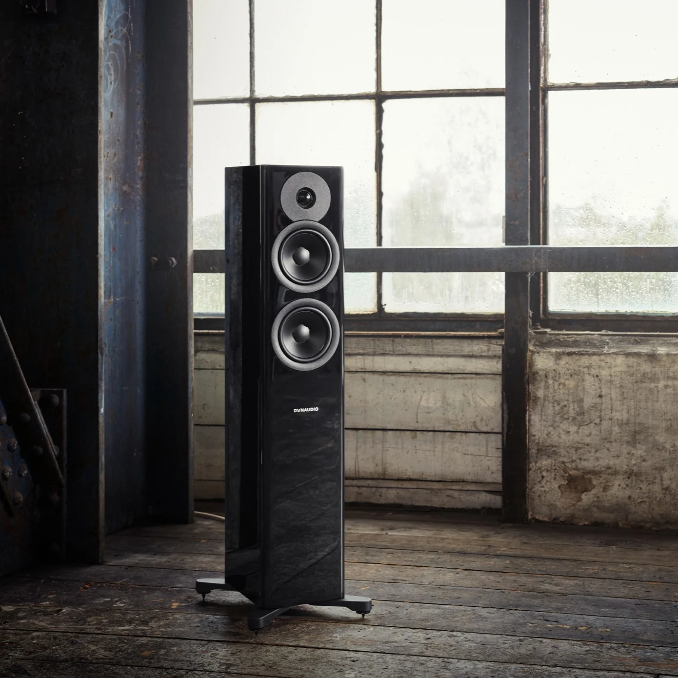 Dynaudio Evoke 30 — kwadratowy