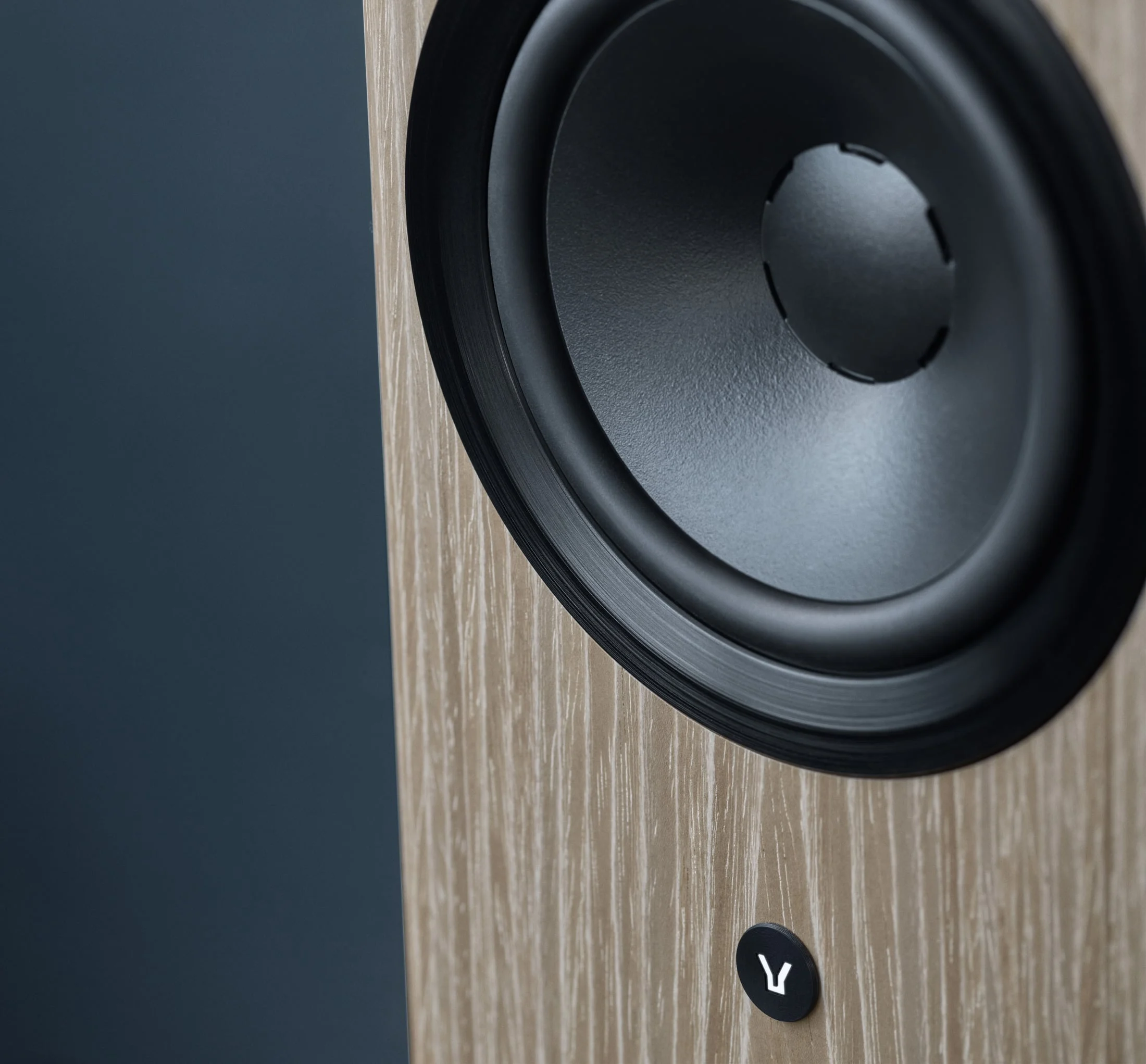 Dynaudio Focus 30 — kwadratowy