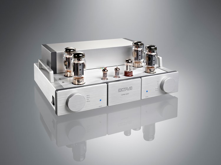 Octave MRE 220 — panel tylny